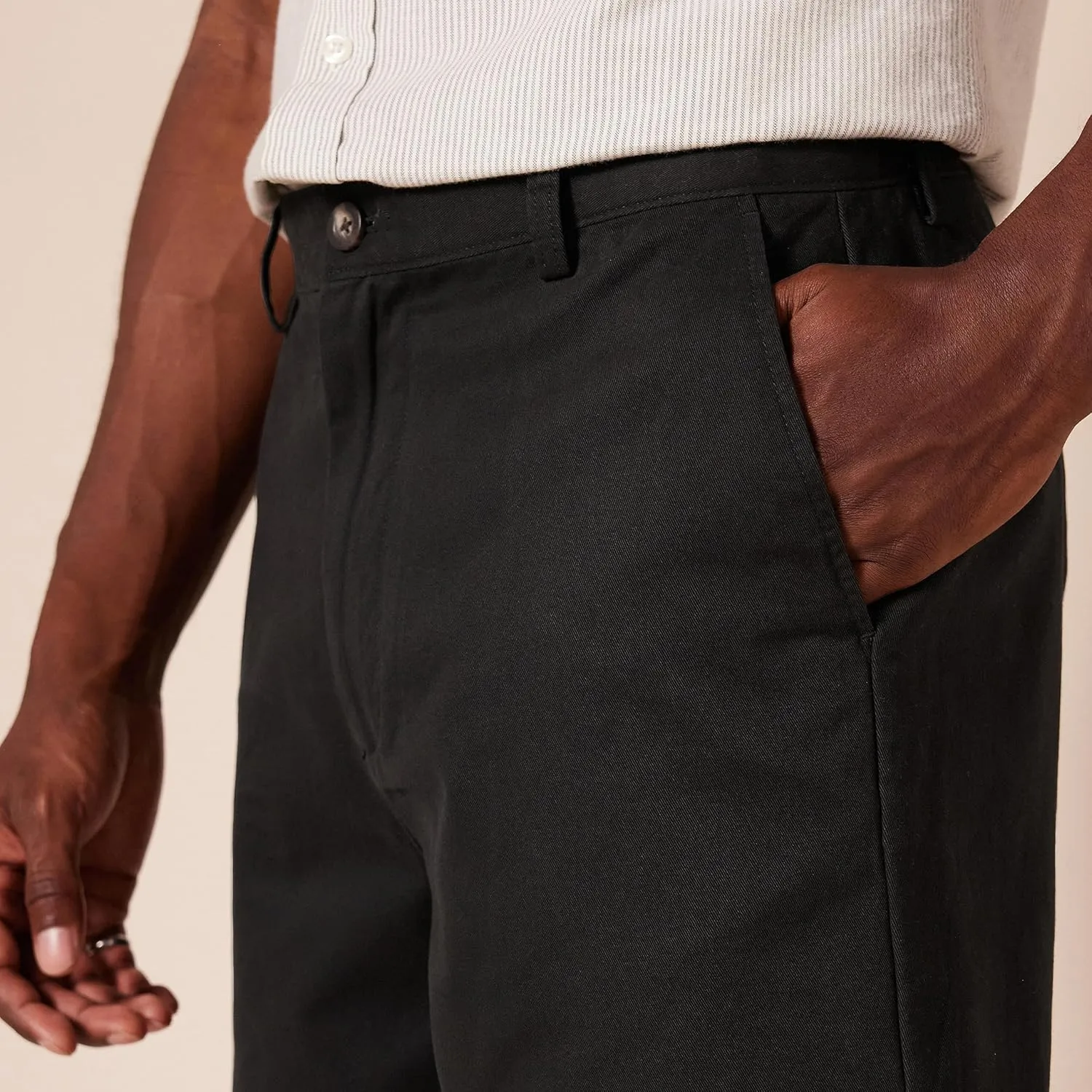 Amazon Essentials Men's Classic-Fit 9" Chino Short