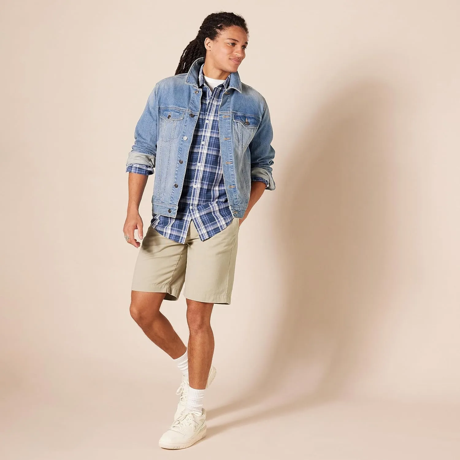 Amazon Essentials Men's Classic-Fit 9" Chino Short