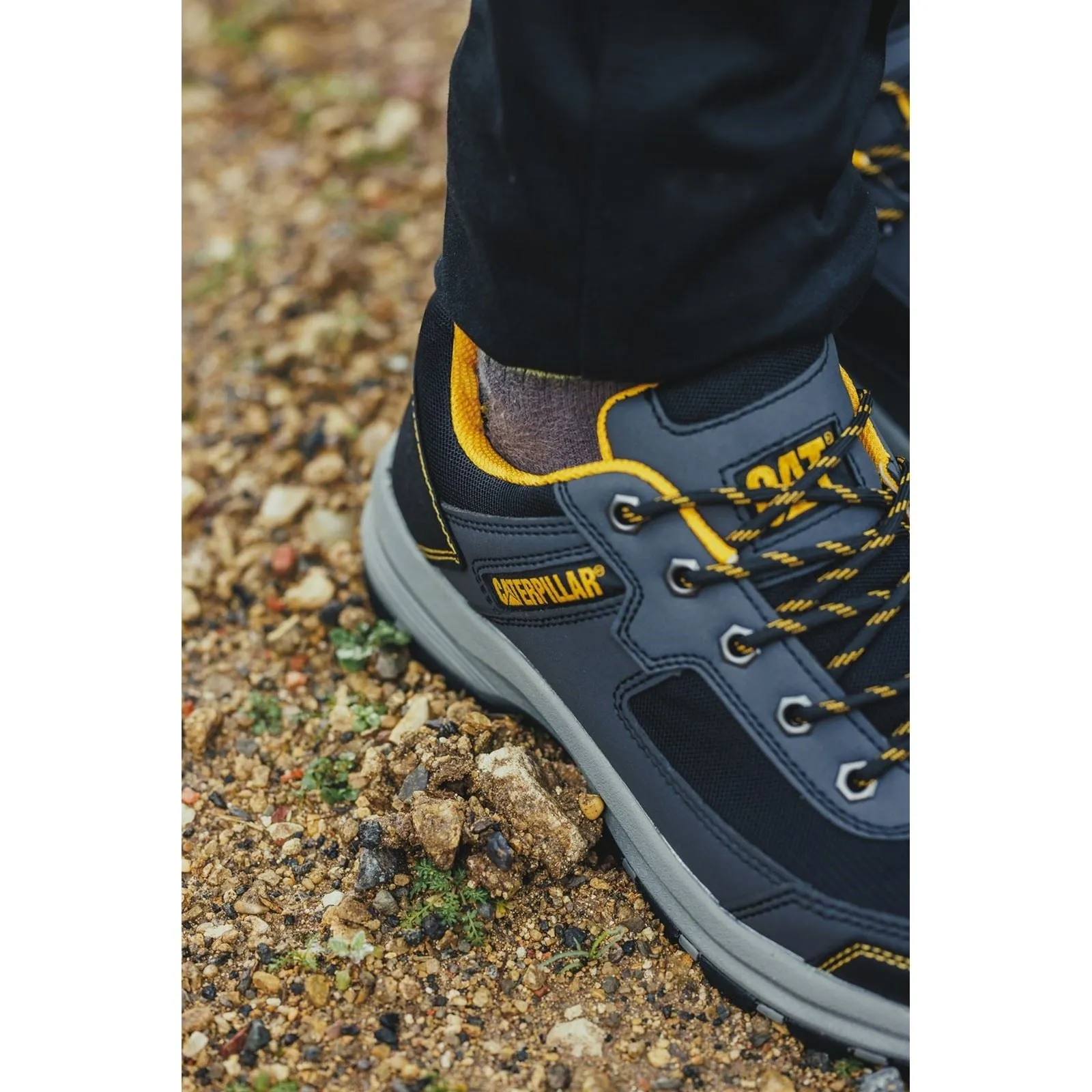 Caterpillar Men's Elmore Safety Trainer in Grey