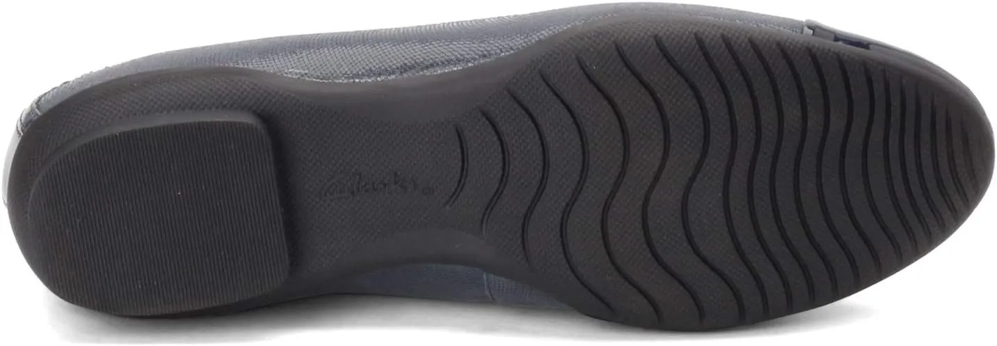 Clarks Women's Sara Orchid Ballet Flat