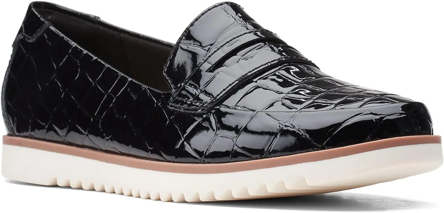 Clarks Women's Serena Terri Loafer Flat