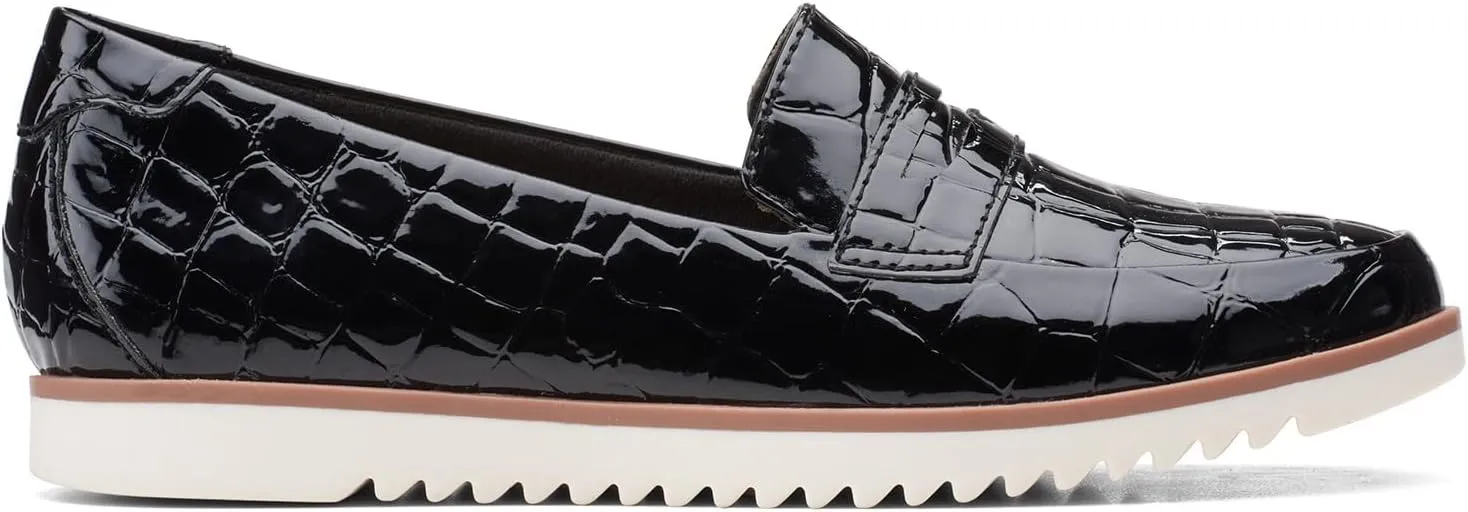 Clarks Women's Serena Terri Loafer Flat