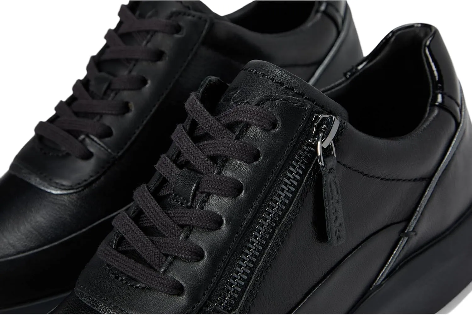 Clarks Women's Tivoli Zip Sneaker