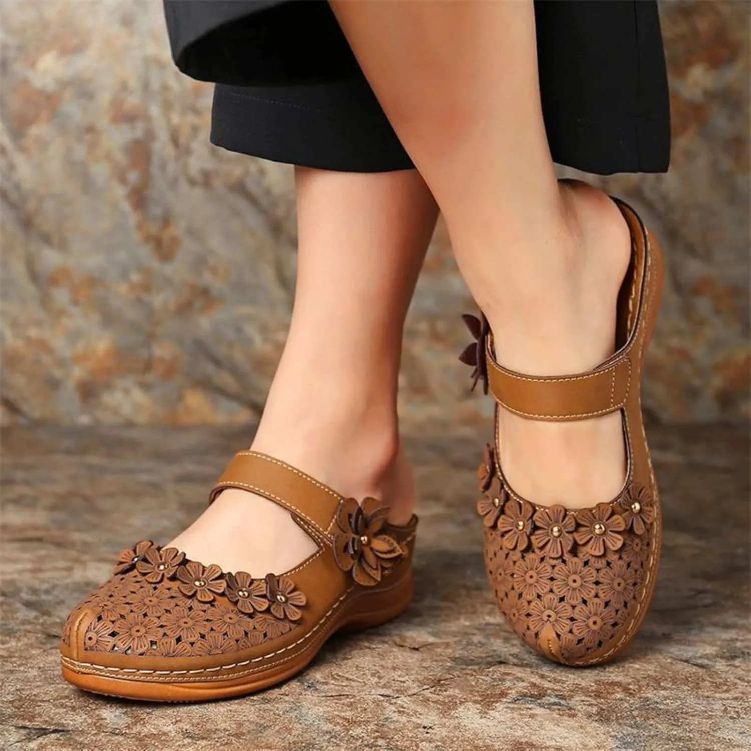 Clogs for Women Dressy Summer Closed Toe Wedge Sandals Casual Walking Shoes Hollow Out Vintage Anti Slip Slippers Flower Design Slip On Shoes