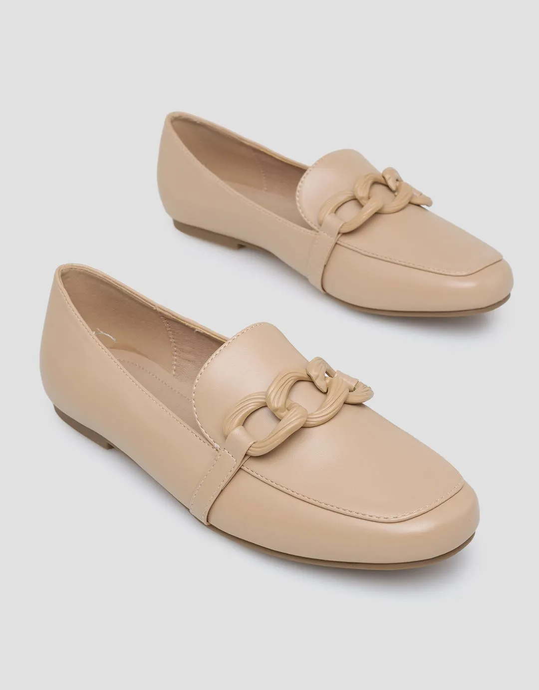 Details DCX Moccasin Loafer Wanita