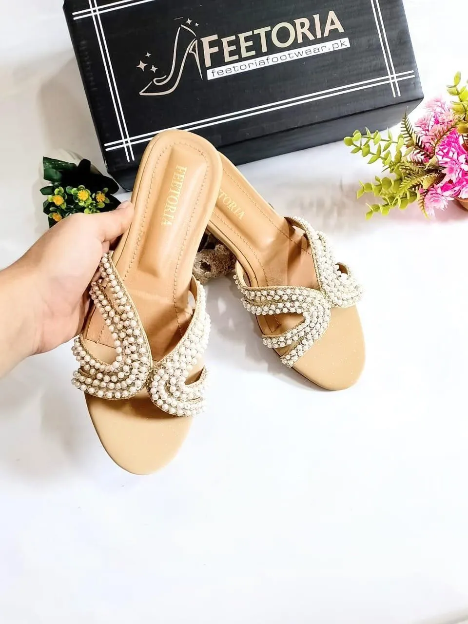 Fancy Women's Synthetic Leather Flats - 1 Pcs