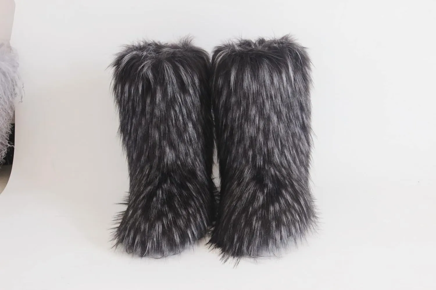 Gegefur Women's Faux fur Boot Furry Fluffy Short Snow Boot Mid-Calf Boots Warm Comfortable Outdoor Flat Shoes