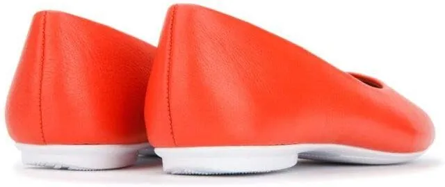Gentle Souls by Kenneth Cole Women's Travel Ballet Flat