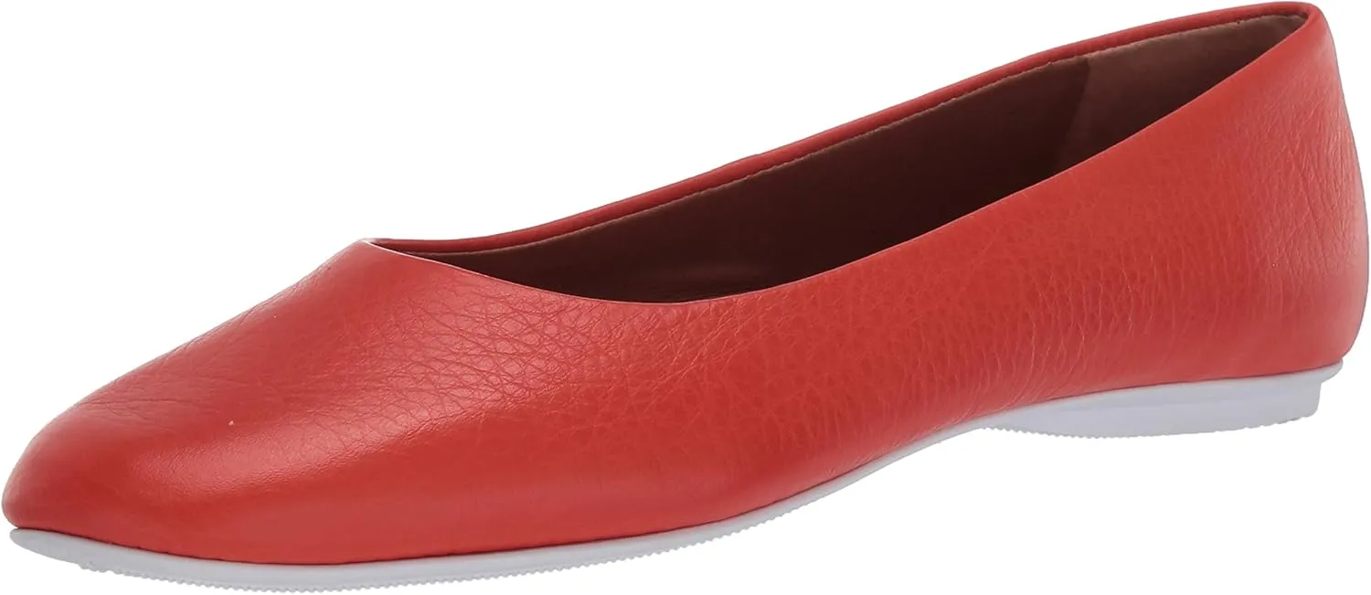 Gentle Souls by Kenneth Cole Women's Travel Ballet Flat