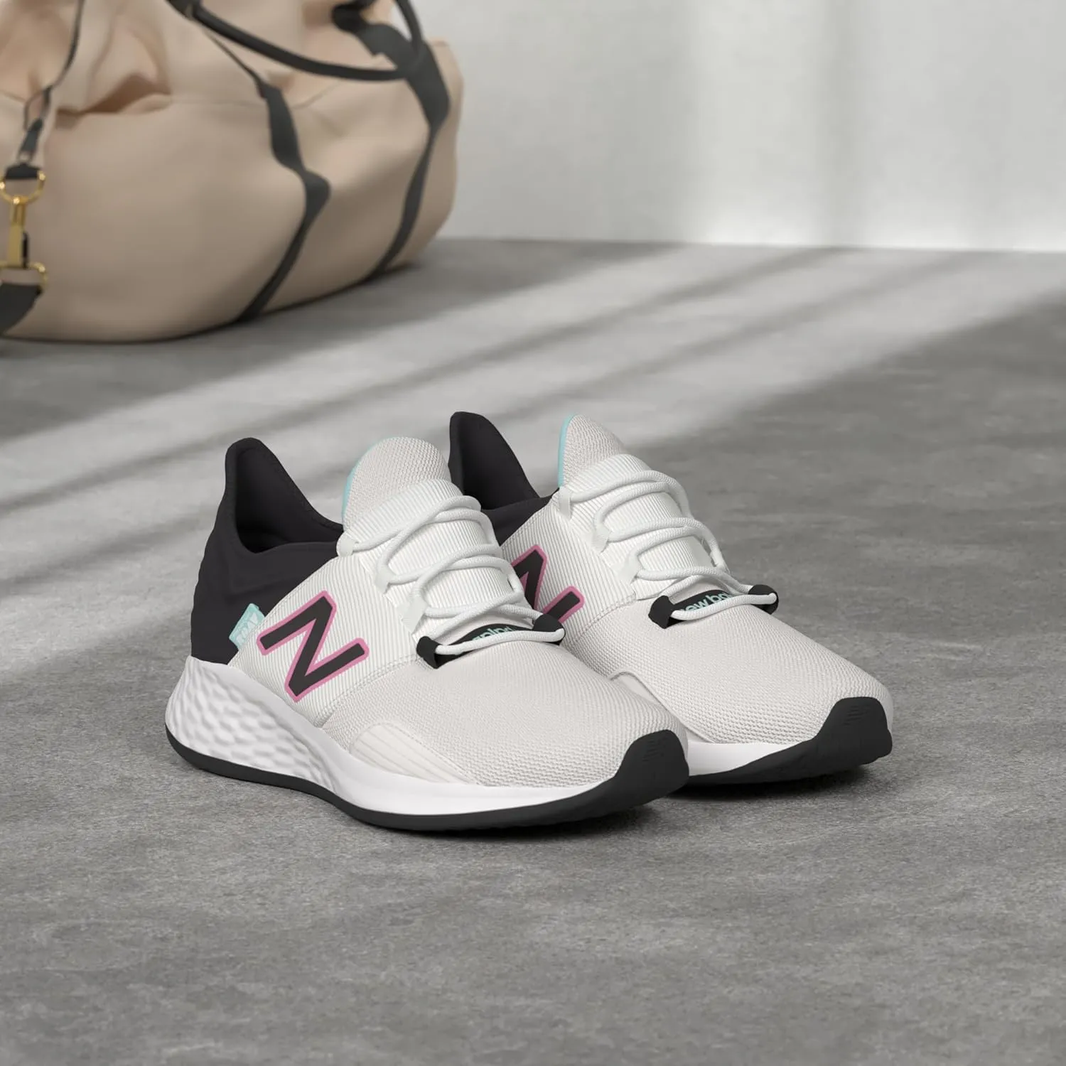 New Balance Women's Fresh Foam Roav' Road Running Shoe