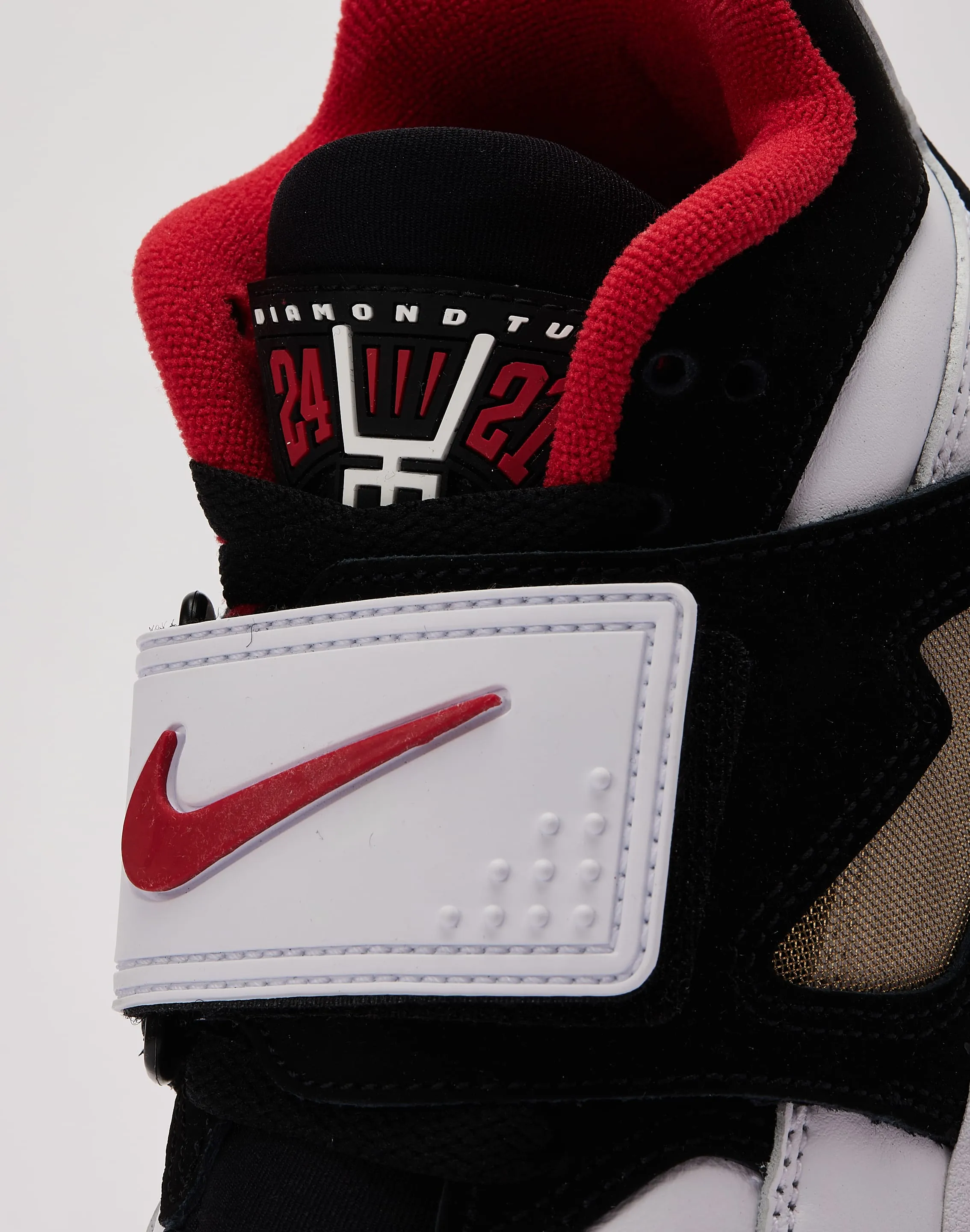 Nike Air Diamond Turf OG Grade-School