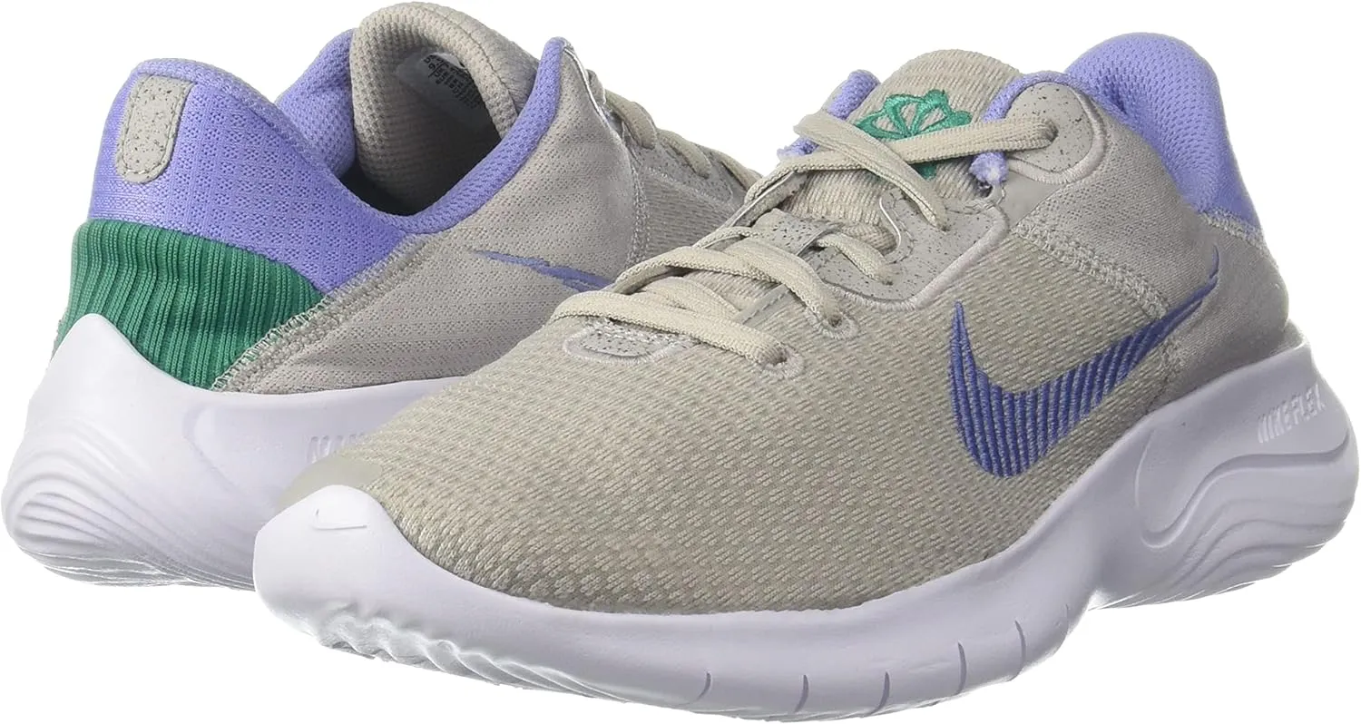 Nike Women's Gymnastics Sneaker