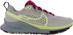Nike Women's Sneaker, 7
