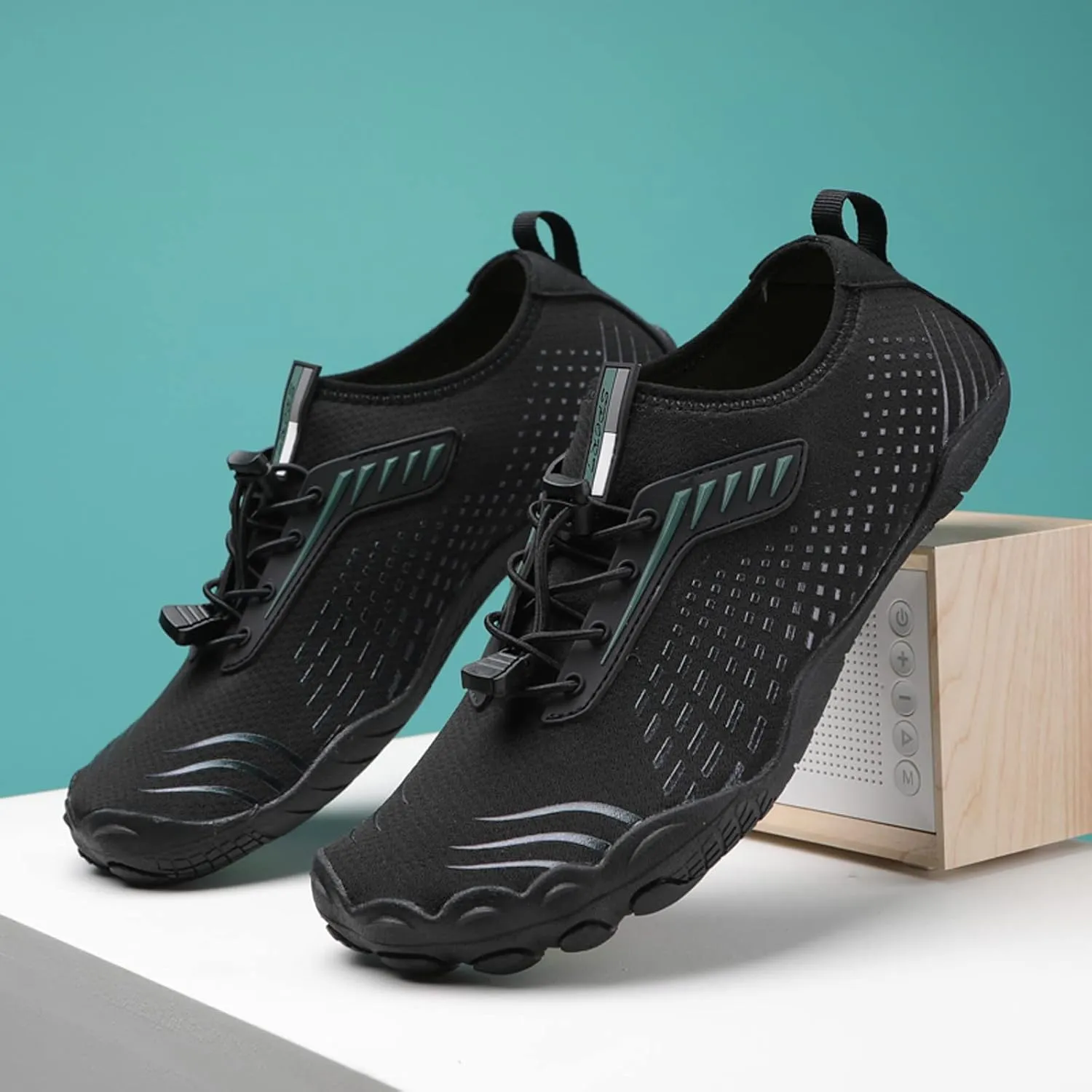 Outdoor Couple Men Waterproof Mountaineering Casual Sport Shoes Buckle Strap Beach Running 997h V1 Sneaker Men