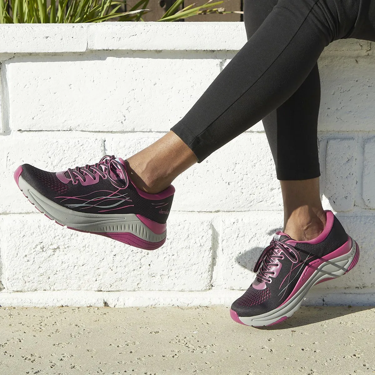 Pace Mesh Sneaker