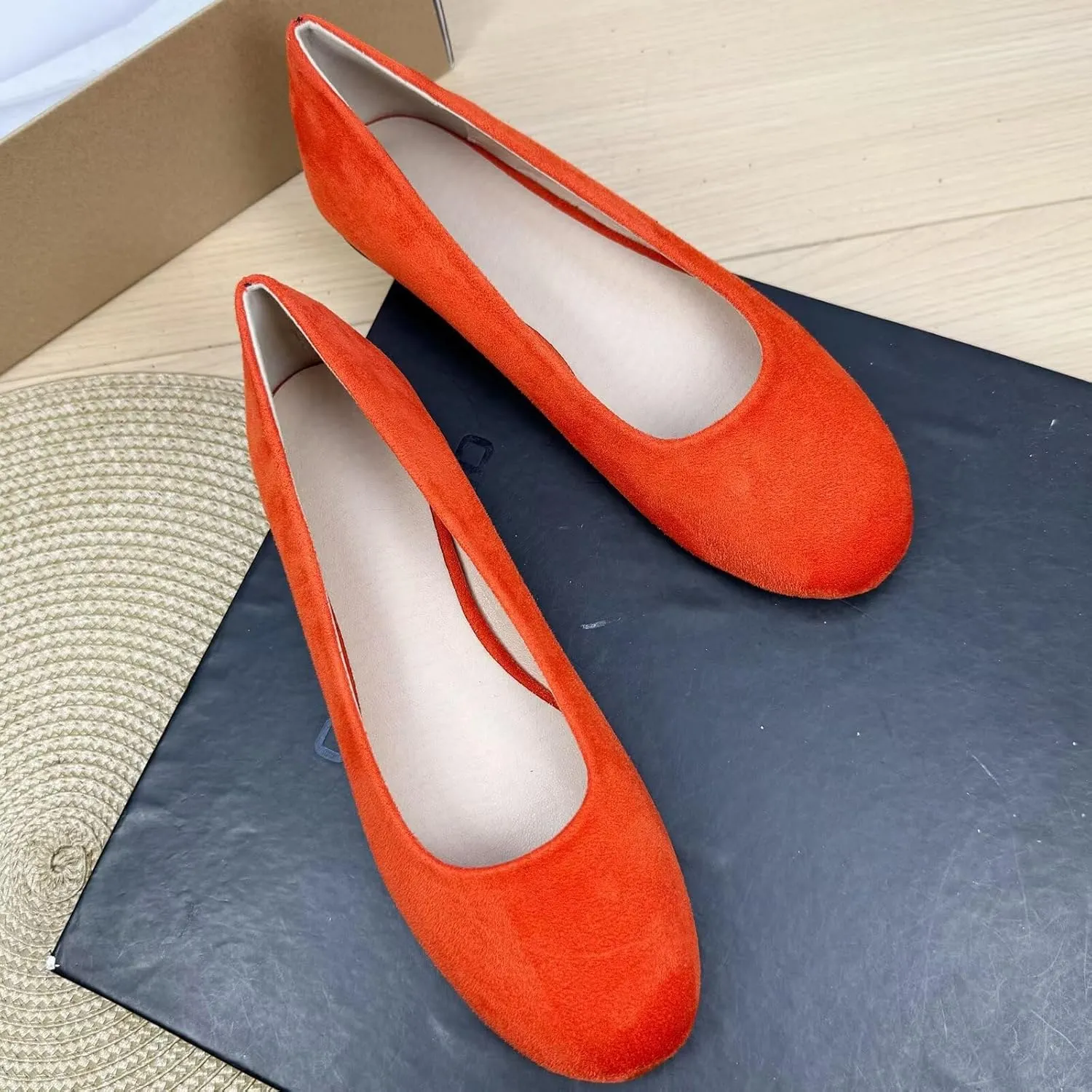 Stunner Women Cute Slip-On Ballet Shoes Soft Solid Classic Pointed Toe Flats
