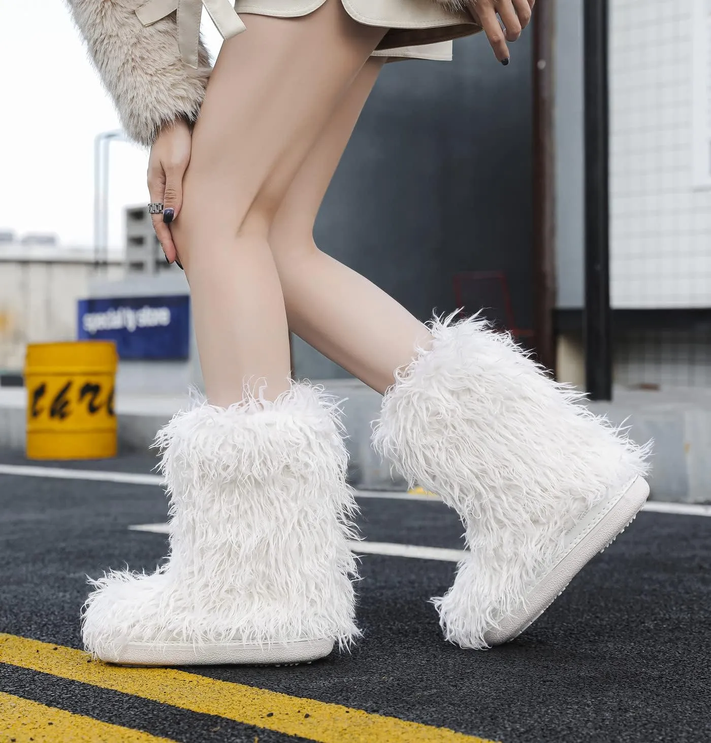 U-lite Women's Furry Fluffy Short Snow Boot Faux Fur Fuzz Moon Booties Mid-Calf Boots Warm Comfortable Outdoor Flat Shoes