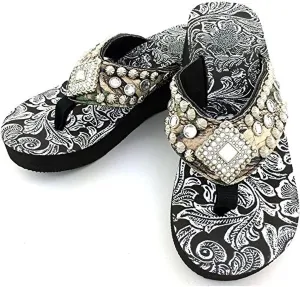 Western Peak Women's Rhinestone Diamond Concho and Studs Camouflaged PU Sandal Flip Flop