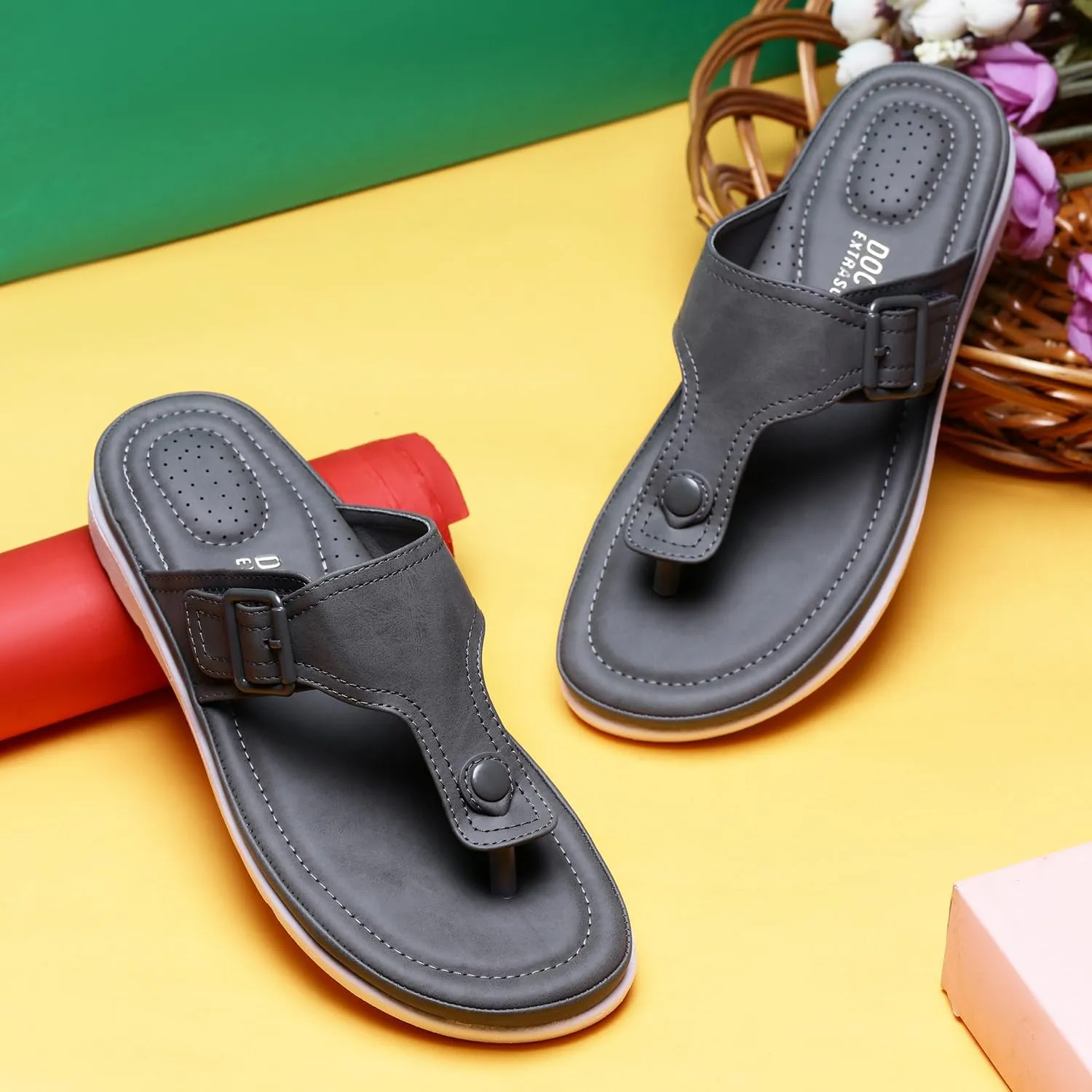 Womens Flat Memory Foam Slippers/Flip-Flops Fashion Stylish Casual Comfortable Diabetic Orthopedic Lightweight Synthetic Slip-on Sandals with Adjustable Buckle for Girls/Ladies D-630