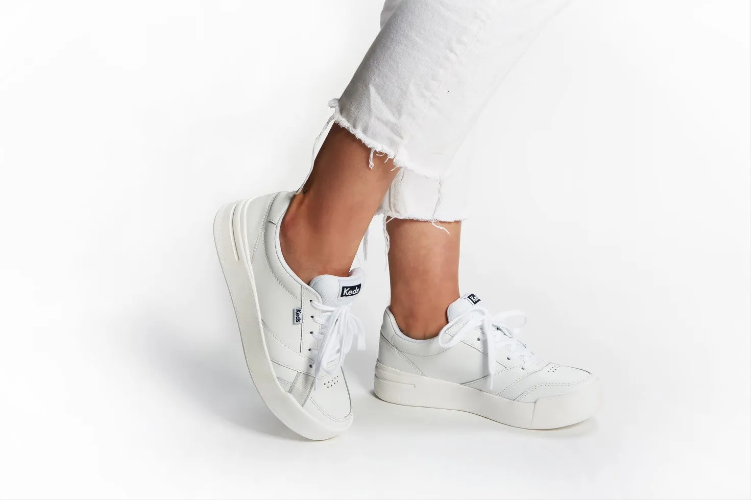 Women's The Court Leather White
